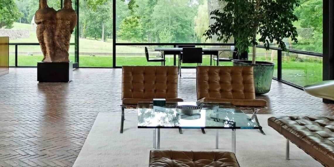 Discovering the Beauty of Mid Century Modern Architecture and Design: A Beginner’s Guide