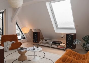 Living room of @mr.roofpot